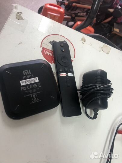 Tv приставка MI Box