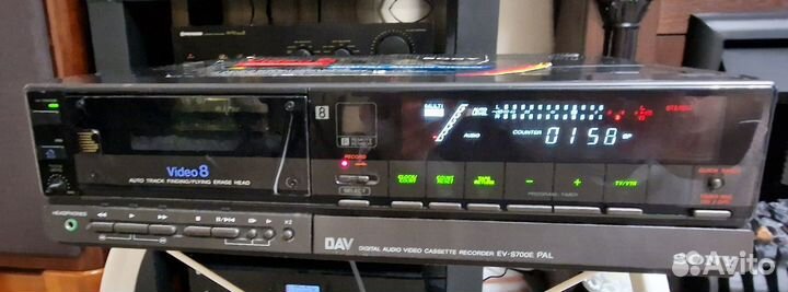 Цифровой аудио- видеомагнитофон Sony EV-S700E