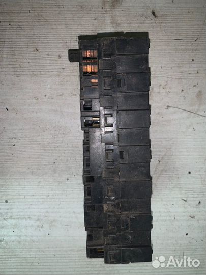 Блок предохранителей Volkswagen Vento / Jetta