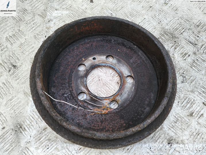 Барабан тормозной задний 6X0609617A на Skoda Fabia mk2 (5J)
