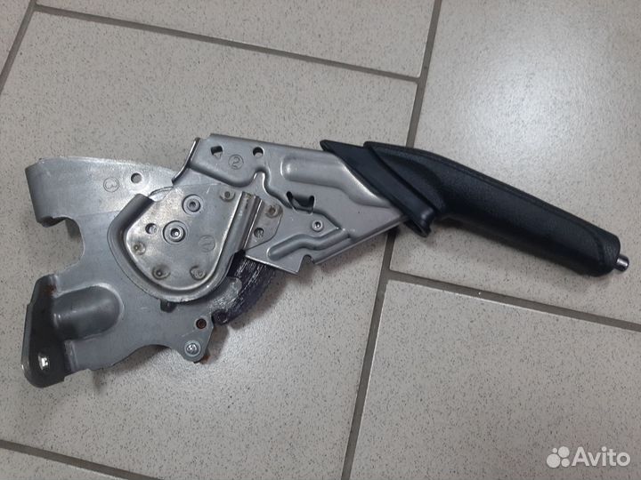 Rav4 40 2012-19 Рычаг стояночного тормоза