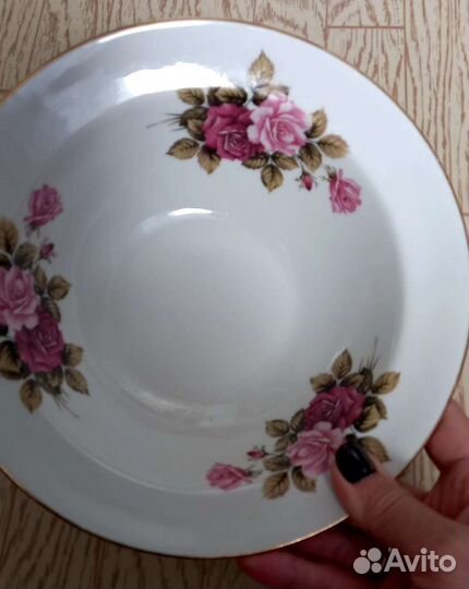 Тарелки новые набор