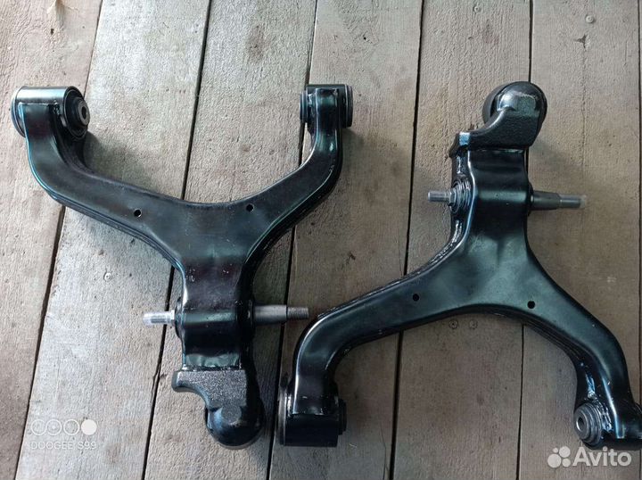 Комплект нижних тяг на Ssang Yong 2007г