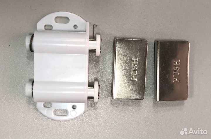 Защелка магнитная для 2-х стеклянных дверок