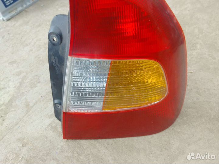 Фонарь задний правый Hyundai Accent