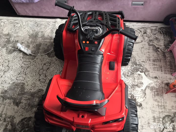 Детский электромобиль бу