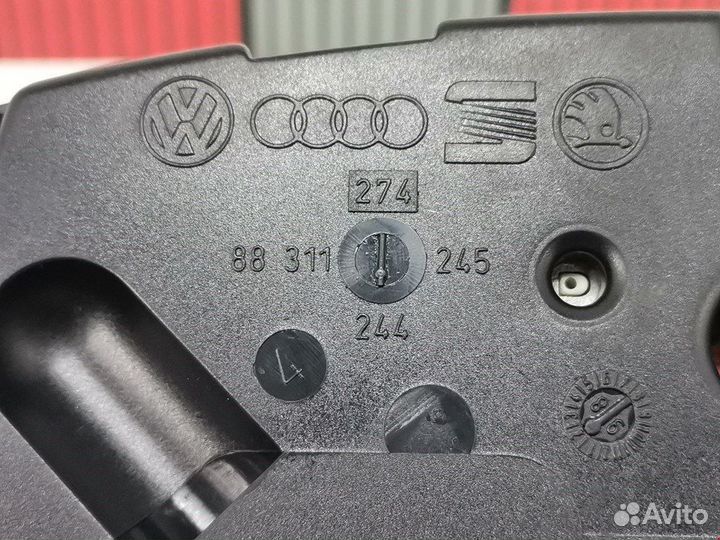 Панель приборная (щиток приборов) для Audi A4 B5