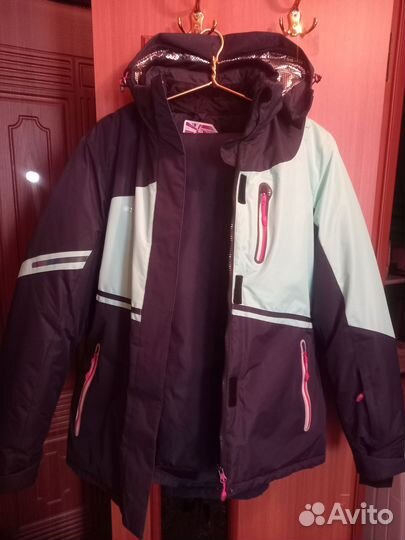 Куртка женская 50 52 новая