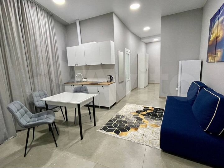 2-к. квартира, 60 м², 1/6 эт.
