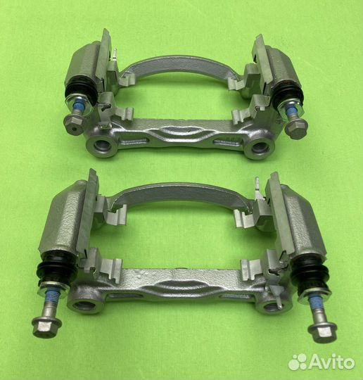 Nissan Juke тормозной суппорт