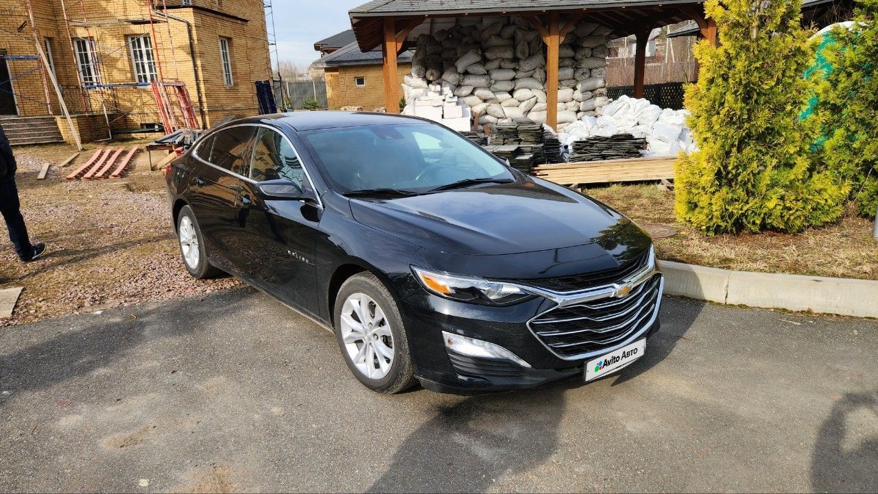 Chevrolet Malibu: фото владельца