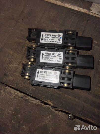 Датчик удара Audi A4 8E0959643A