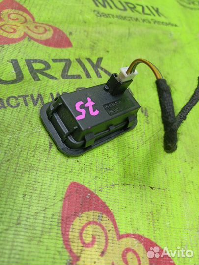 Кнопка электропривода двери Mercedes V W639