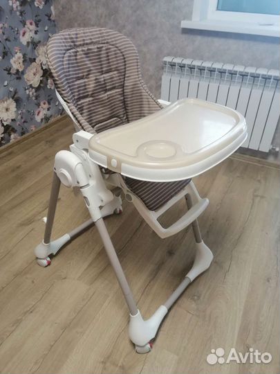 Стульчик для кормления Happy Baby Wingy, brown