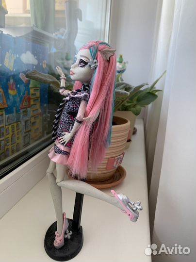 Кукла Monster high Rochelle Goyle оригинал
