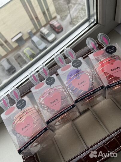 Спонж для макияжа с подставкой