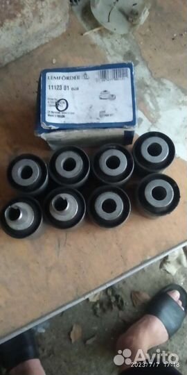 Саленблоки задние Мерседес