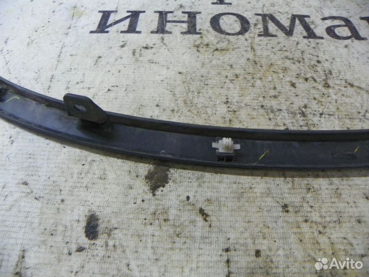 Накладка переднего крыла правого Honda CR-V