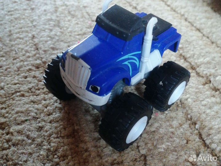 Вспыш и его друзья, чудо машинки