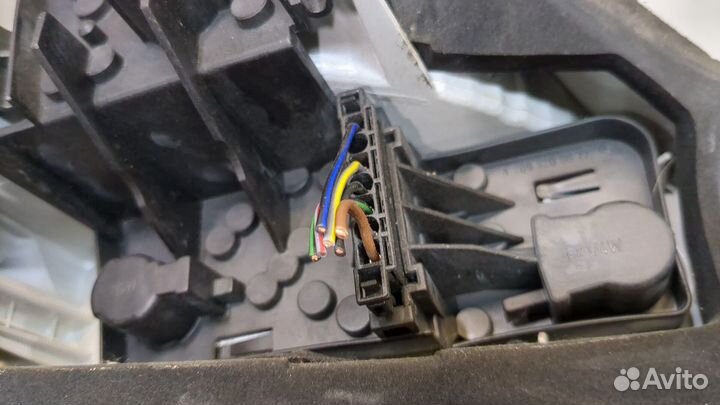 Фонарь (задний) правый Mercedes CLK W209, 2002