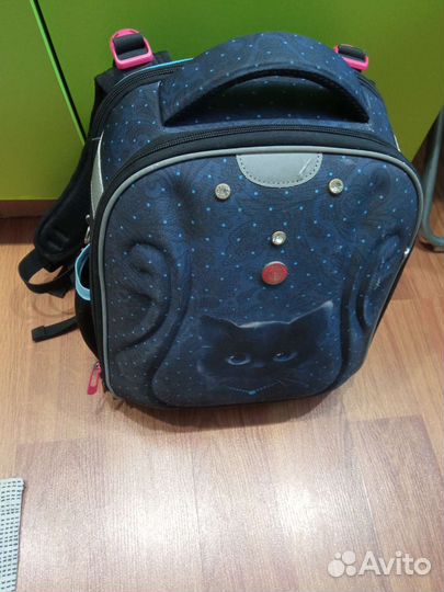 Школьный рюкзак
