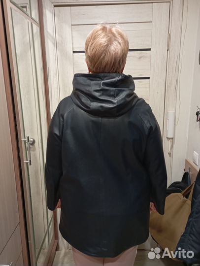 Куртка кожаная женская 