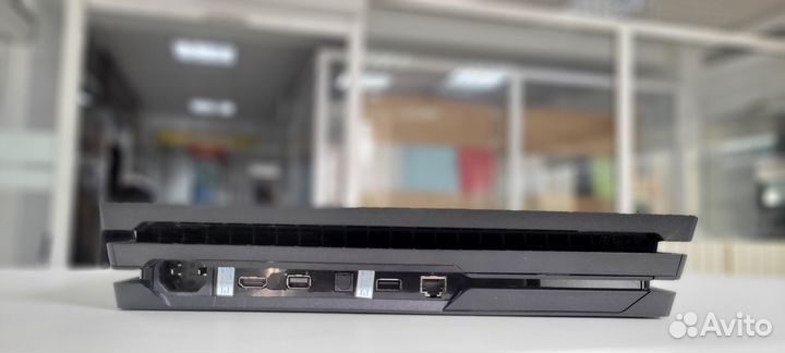 PlayStation 4 Pro+2 геймпада/гарантия/рассрочка