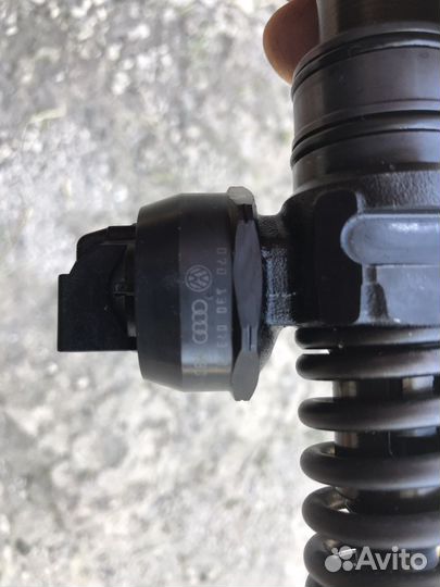 Насос форсунка WV T5 2.5TDI