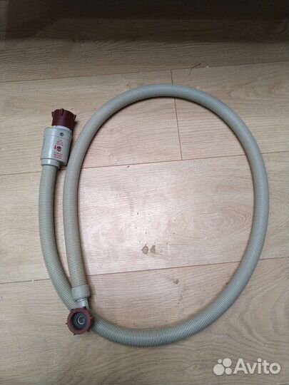 Шланг стиральной машины