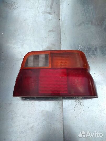 Фонарь задний escort