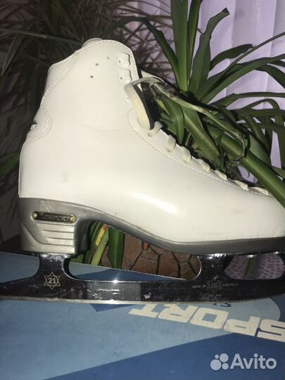 Коньки Risport фигурные детские профессиональные