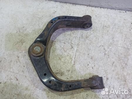 Рычаг передний правый верхний