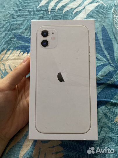 iPhone 11, 64 ГБ