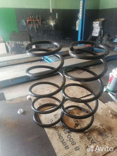 Пружины задние. Субару Форестер-2