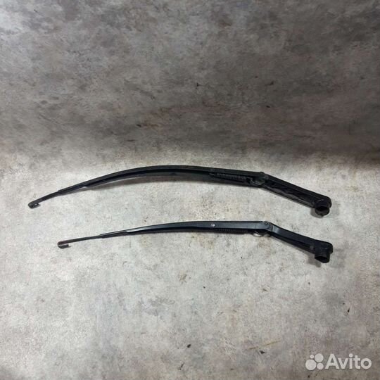 Поводок дворника Мазда 6 gh 2007-2012г