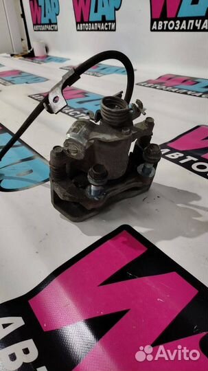 Суппорт тормозной задний правый Ford Mustang