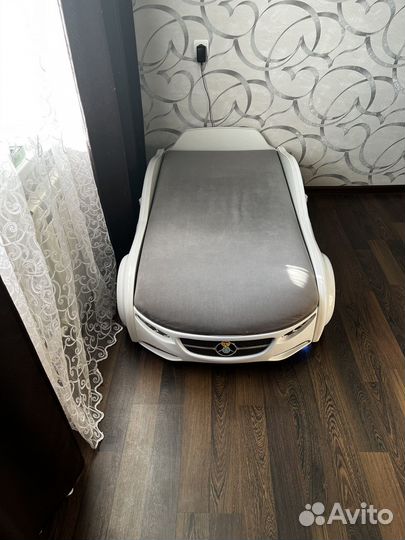 Детская кровать машина с подсветкой