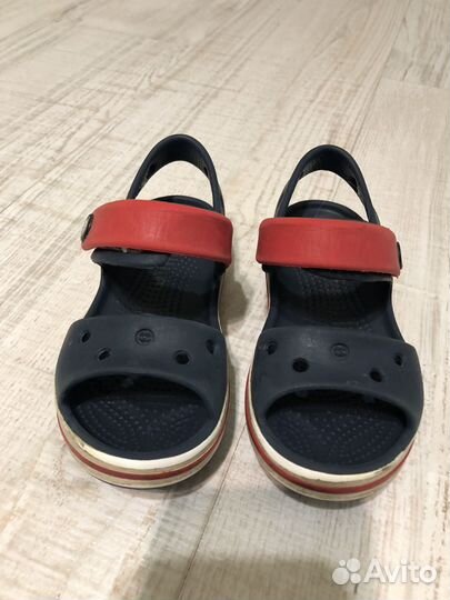 Сандалии crocs C9