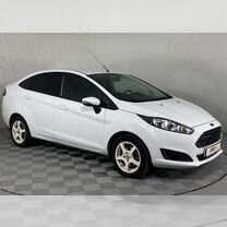 Ford Fiesta 1.6 MT, 2015, 75 800 км, с пробегом, цена 1 080 000 руб.