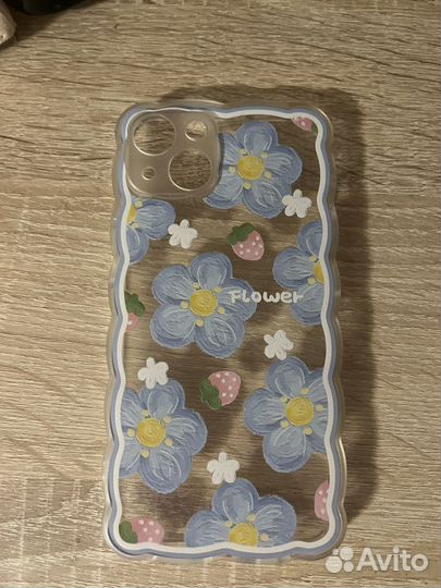 Чехол на iPhone 13