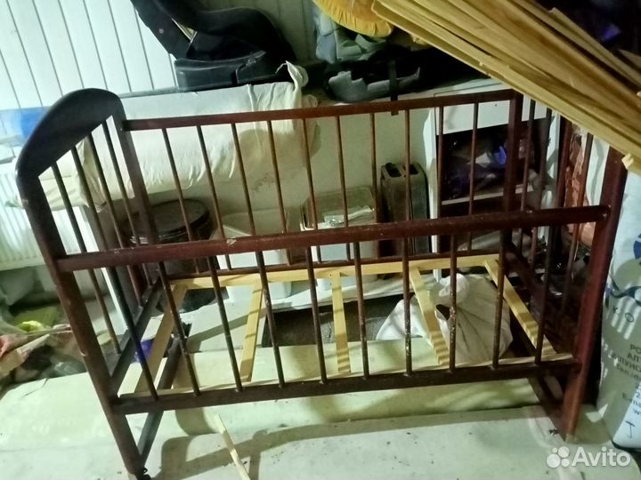 Детская кроватка
