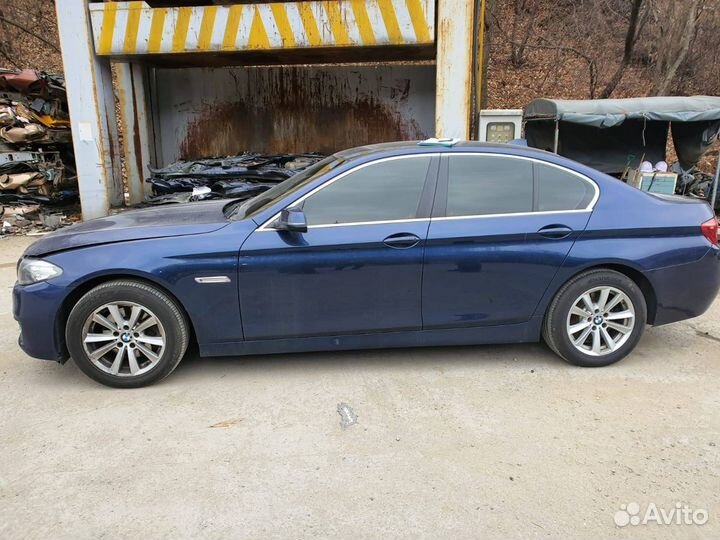 Стекло зеркала наружного правого BMW 5 51167406622