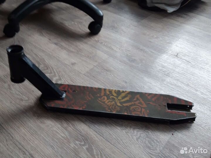 Дека от трюкового самоката tech team duker 101