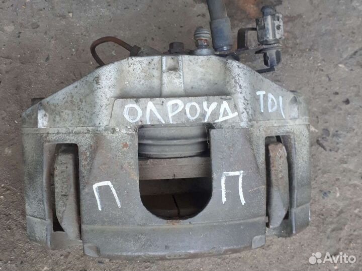 Правый передний суппорт ауди олроад а6с5