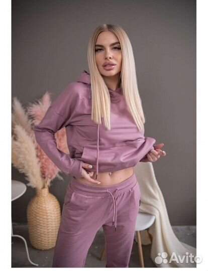 Спортивный костюм женский