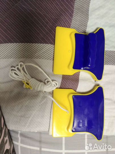 Продам щетку на магните для окон двухсторонную