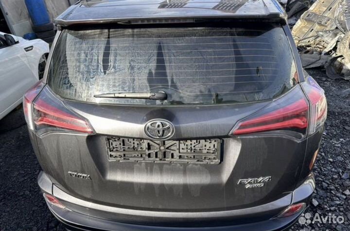 Амортизатор передний правый Toyota rav 4 40