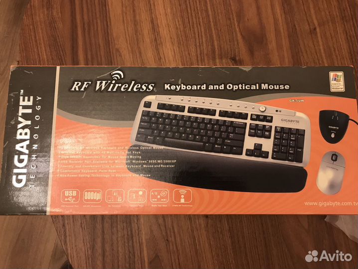 Беспроводная клавиатура и мышь