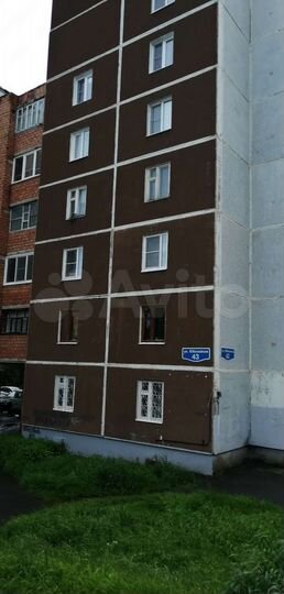 4-к. квартира, 79 м², 1/9 эт.