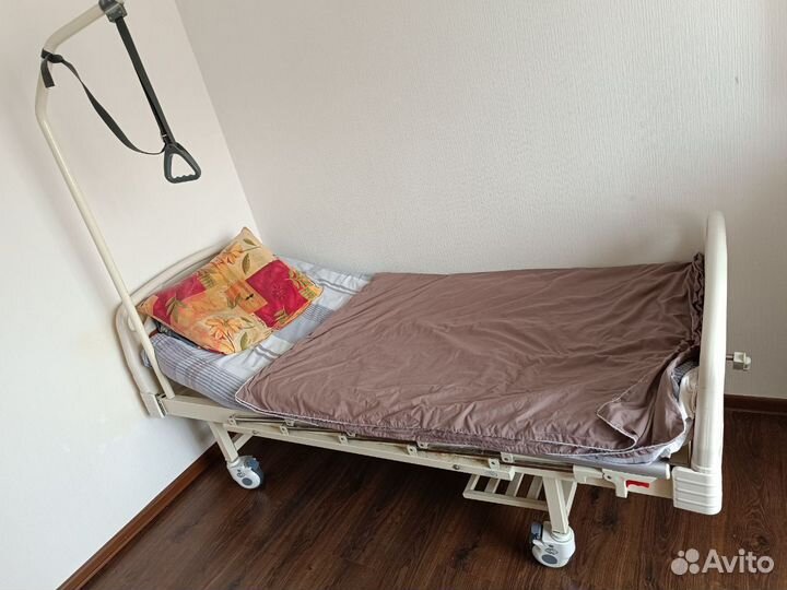 Кровать для лежачих больных
